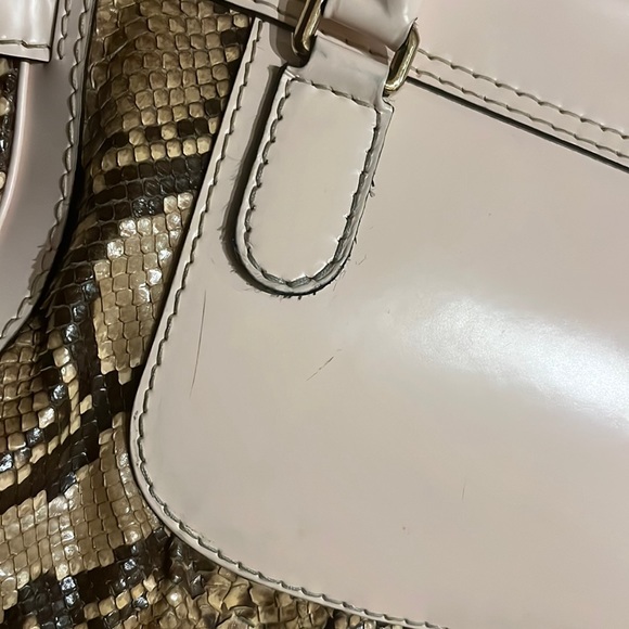 COPY - $4000 Authentic Gucci Dionysus Cruise Limited Edition Python Satchel 18”… - Picture 9 of 16